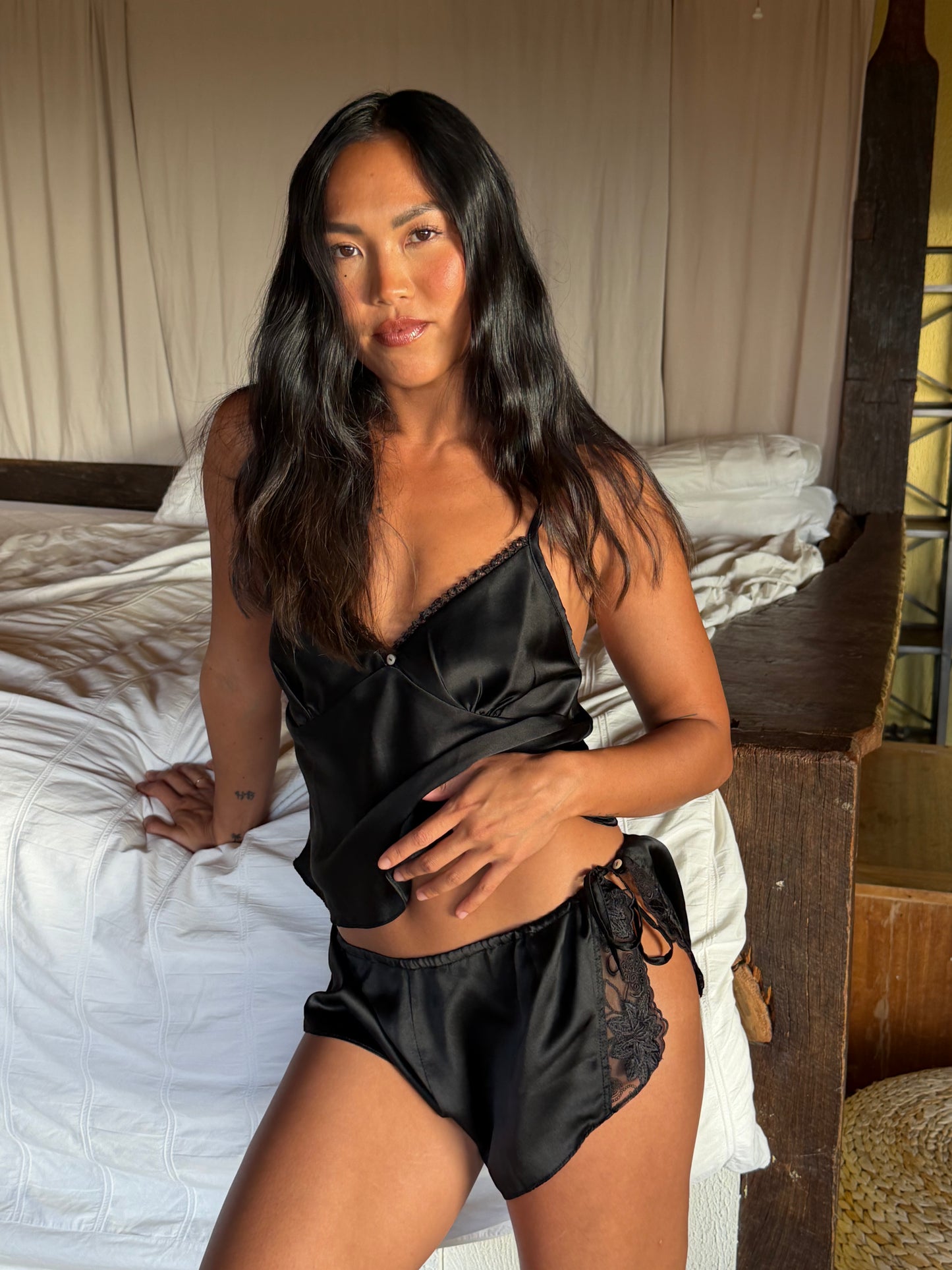 PRE-ORDER Venus Silk Set Noir